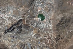 ペルーの鉱山セロデパスコの街に巨大な穴が 鉛中毒で子供の命の危機 環境汚染も深刻 理由や原因は 世界仰天ニュース 芸能 エンタメニュースブログ